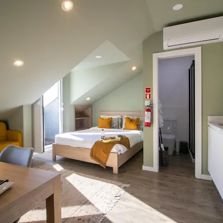 Loios And شقة فندقية