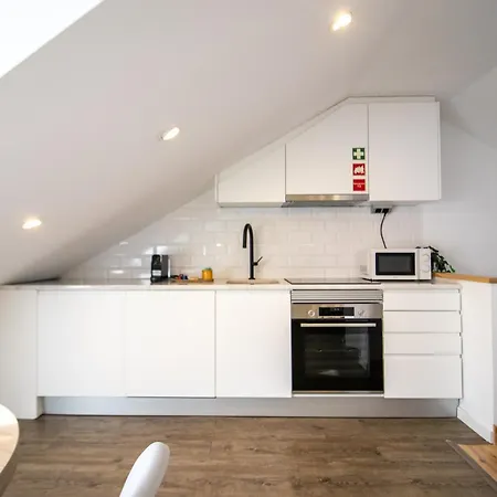 شقة فندقية Loios And 4*