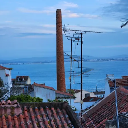 Loios And شقة فندقية 4*