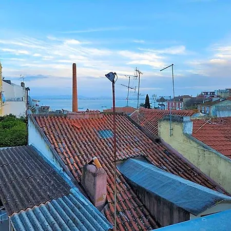 Aparthotel Loios And 4*