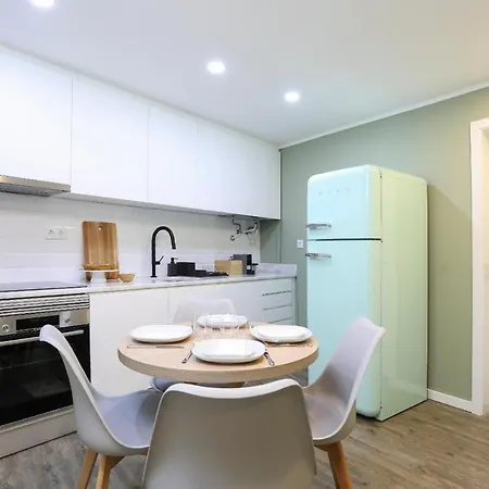 Hotel apartamentowy Loios And Lizbona