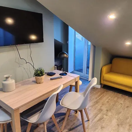 Loios And 4* Lizbona