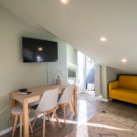 Apartmanhotel Loios And 4*