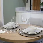 Loios And شقة فندقية